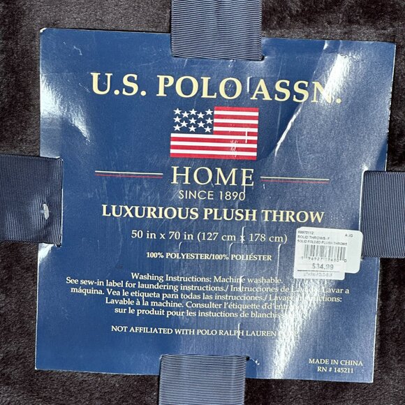 NWT U.S. Polo Assn Home Luxurious Solid Black Plush Throw 50" x 70" Blanket - Picture 2 of 4